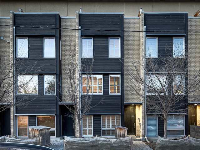 Gallery Loft Towns
