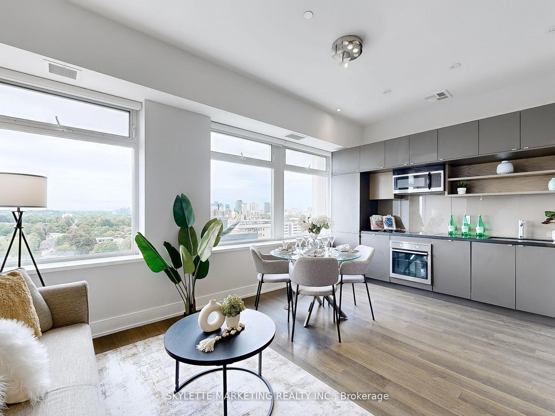 Imperial Plaza Lofts