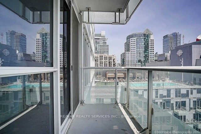 300 Front Street Lofts