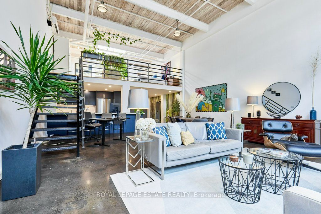 i-Zone Lofts