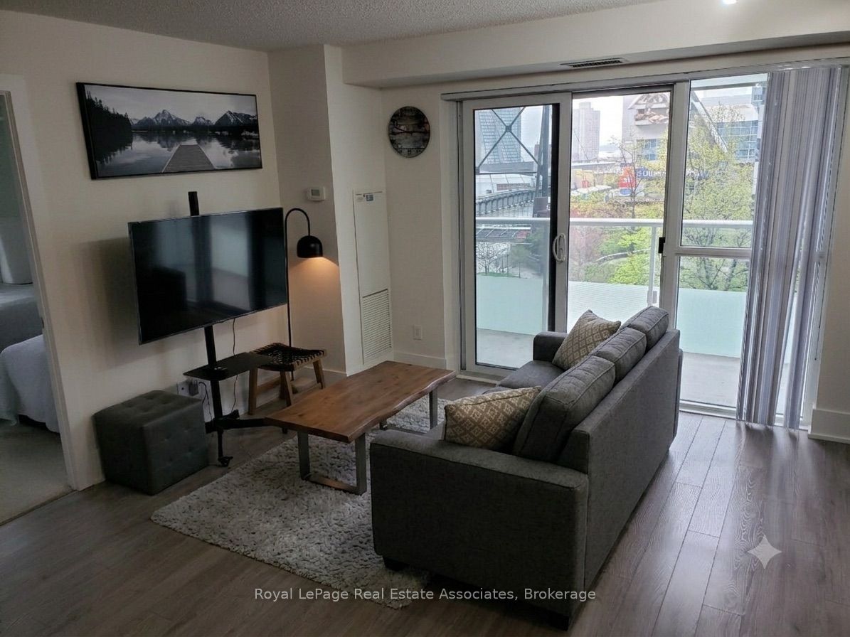 300 Front Street Lofts