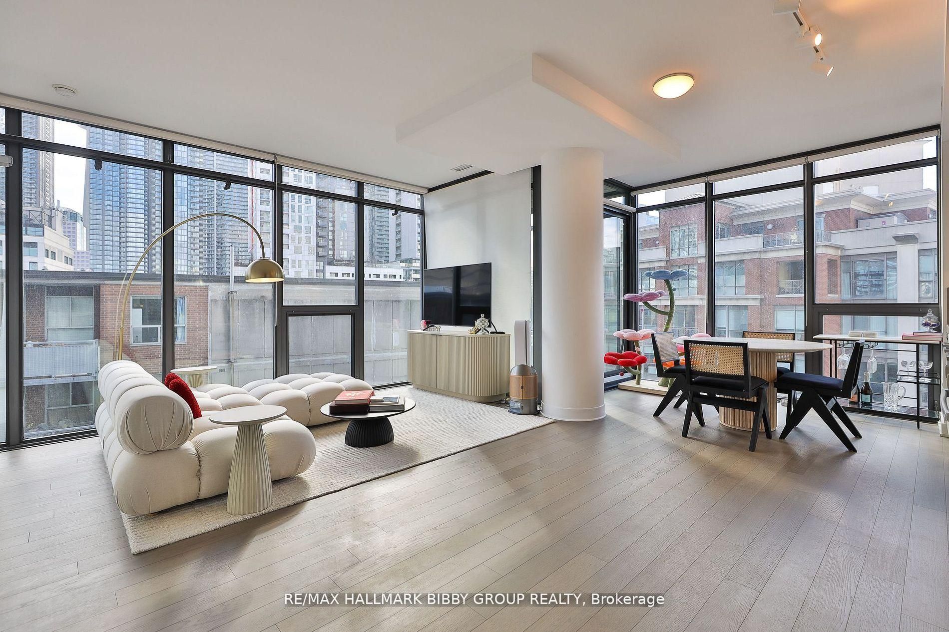 12 Degrees Lofts