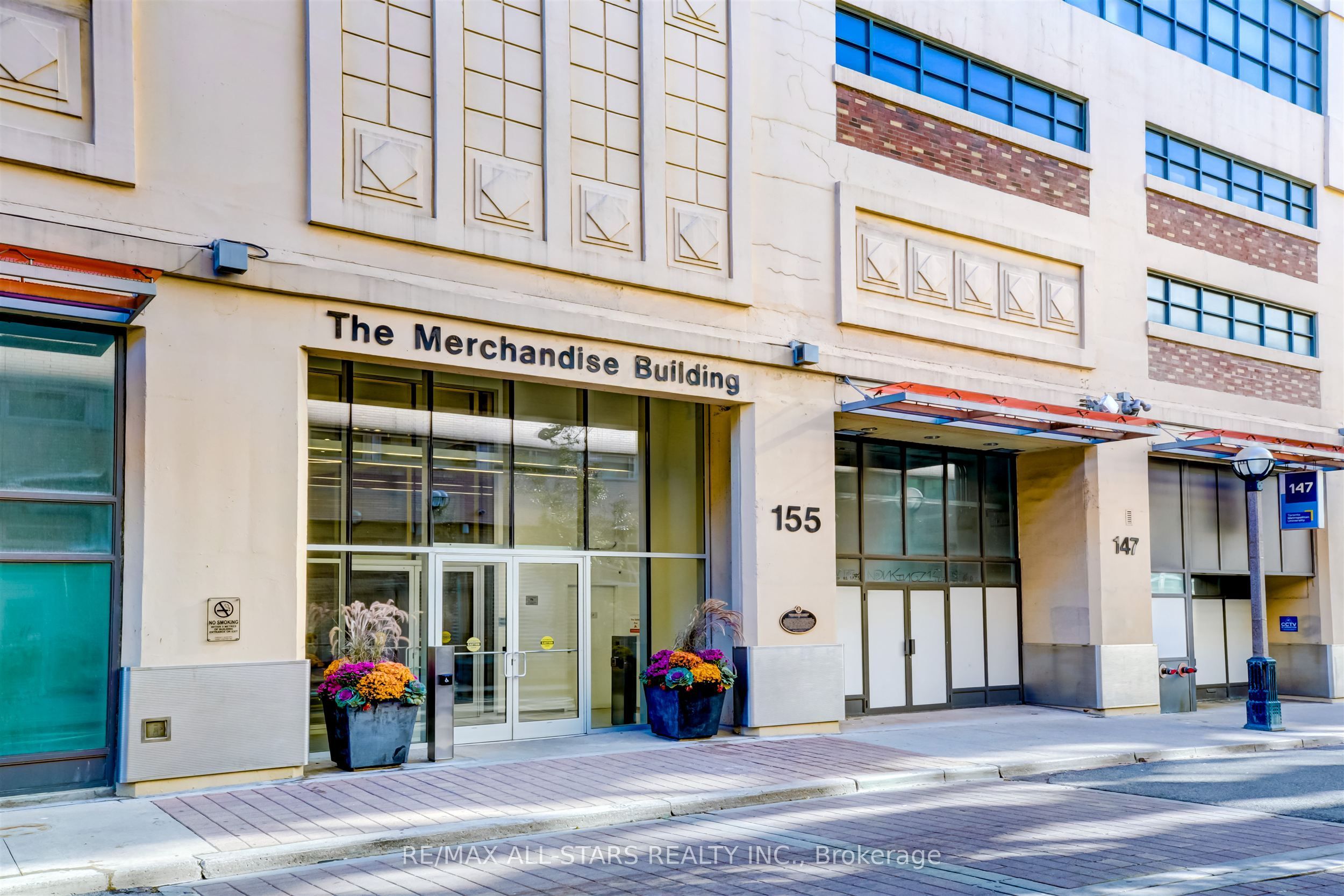 Merchandise Lofts, #827