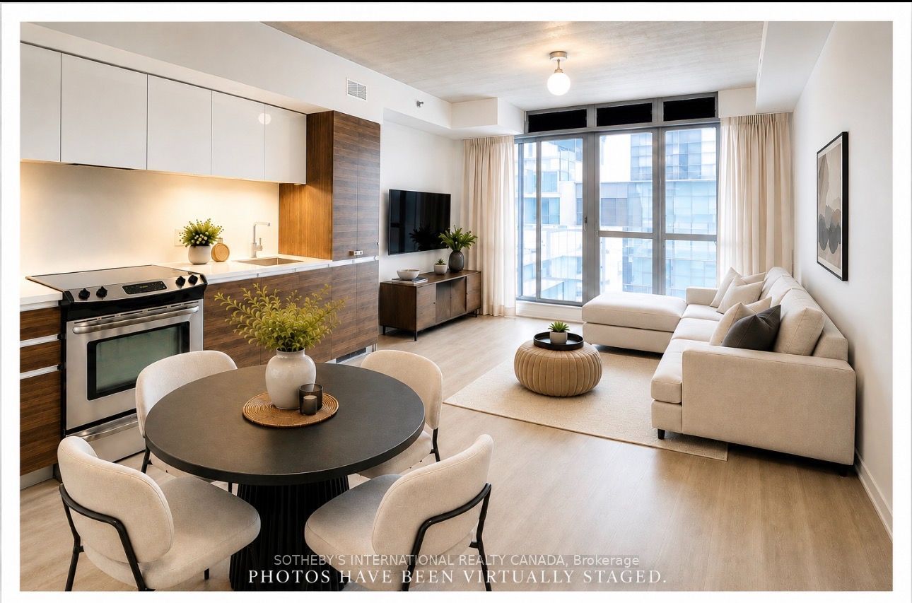 8 Gladstone Lofts, #313